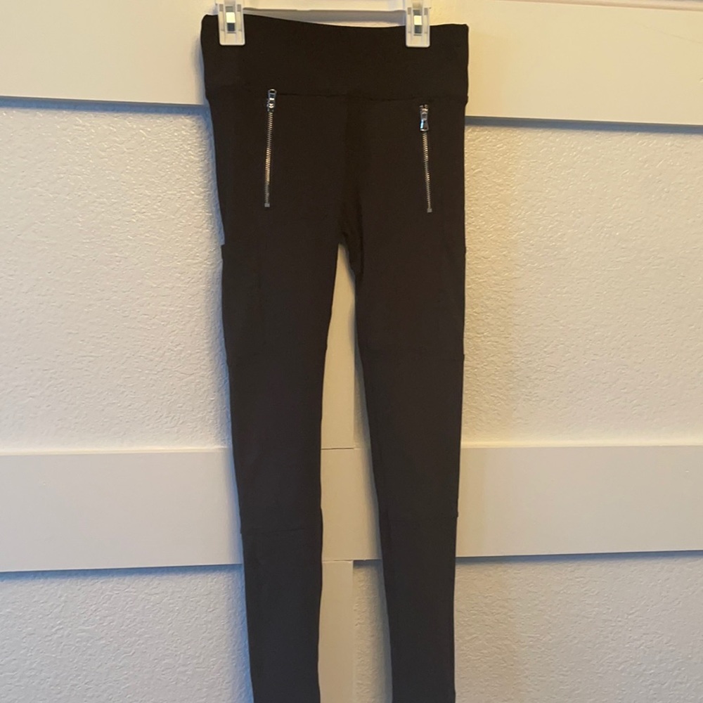 Black leggings girls